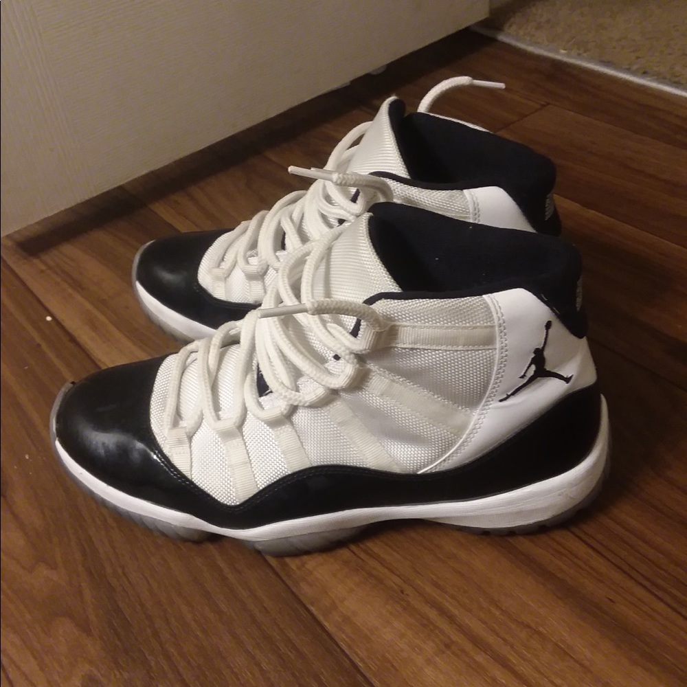 Jordan 11 concords size 11